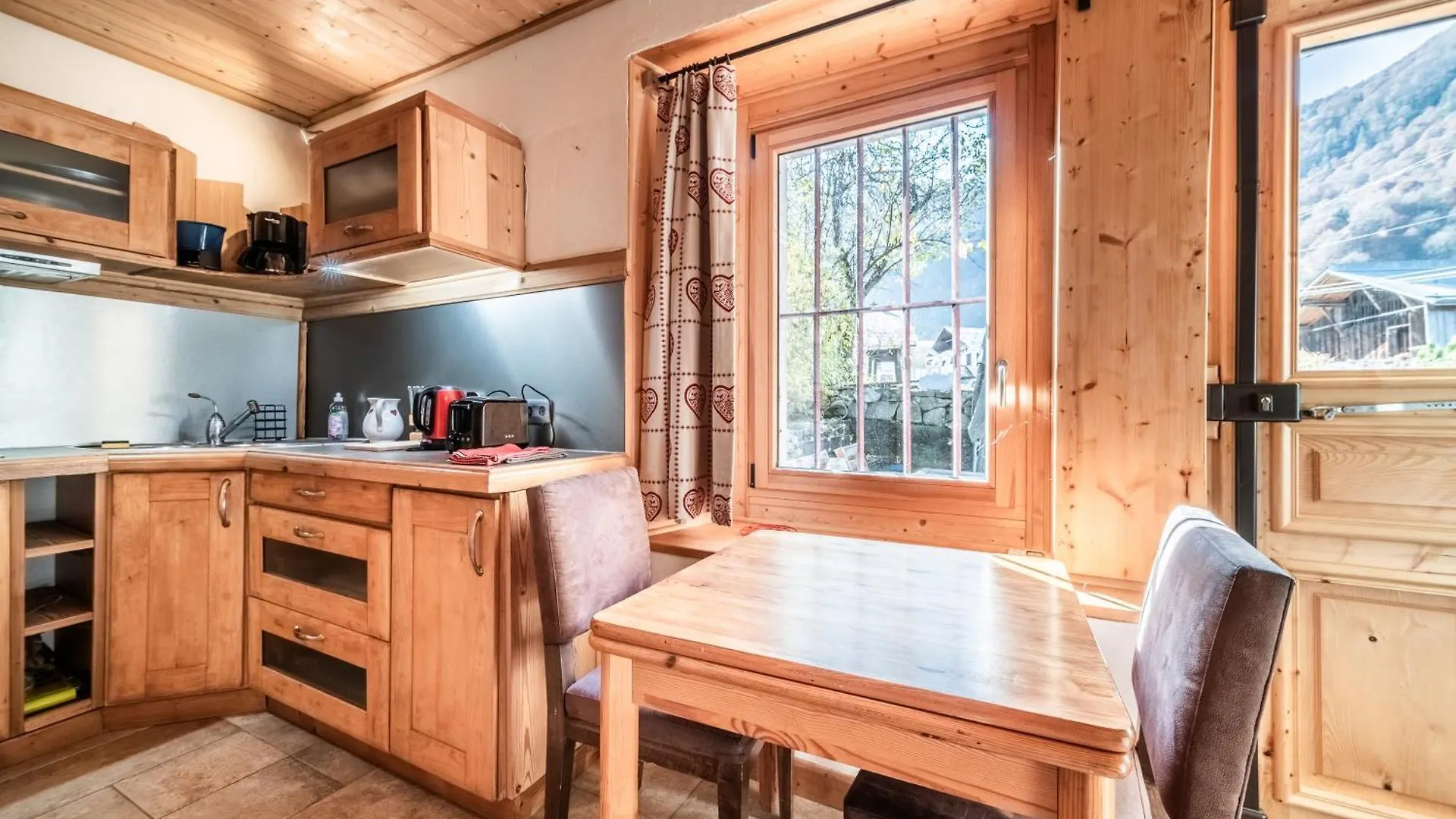 110 M2 Renoves Dans Ancienne Ferme Apartment Sixt-Fer-a-Cheval